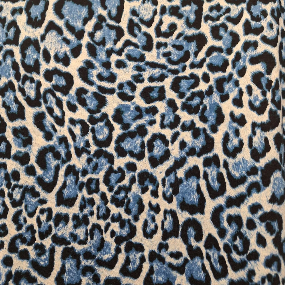 Like New Michael Kors Top~Blue Leopard Print Shirt~MK~Medium